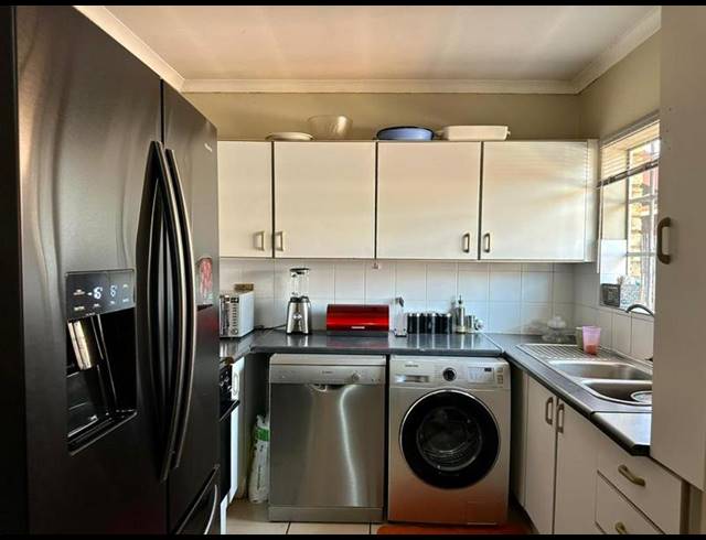 2 BEDROOM TOWNHOUSE FOR SALE IN AMANDASIG